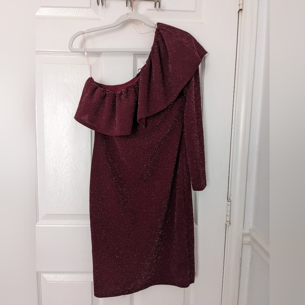 love J One-Shoulder Ruffle Cocktail Dress in Sparkling Wine Red
